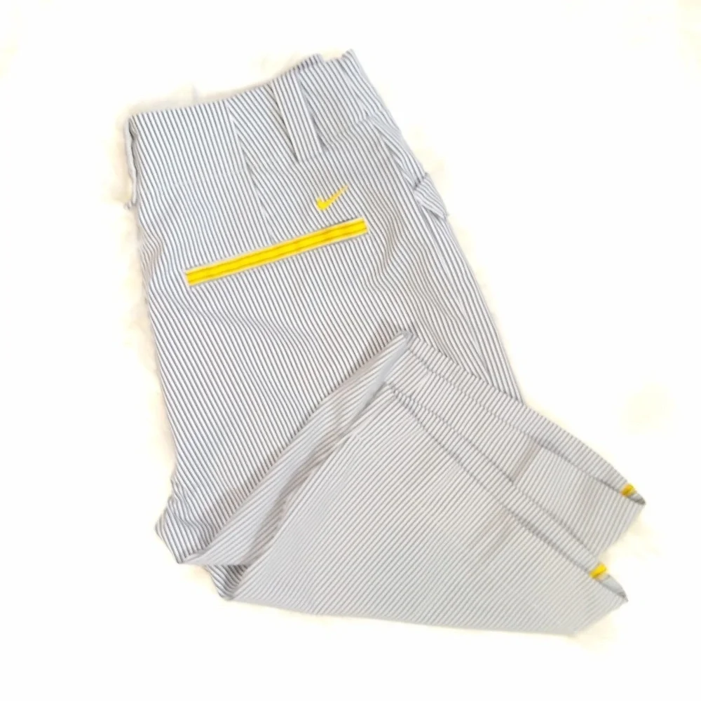 Nike Golf high waist Gray Striped Bermuda LIKE NEW